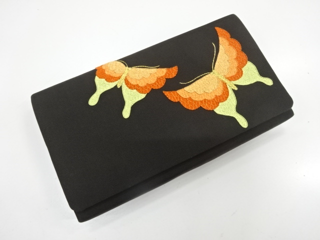 蝶模様　刺繍　和装バッグ